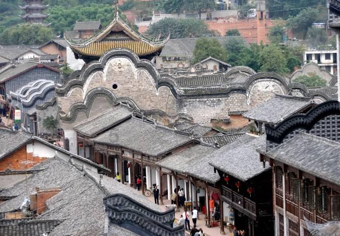 两会之声|金洪飞委员:可通过稳就业、缩小收入差距等四方面提振消费